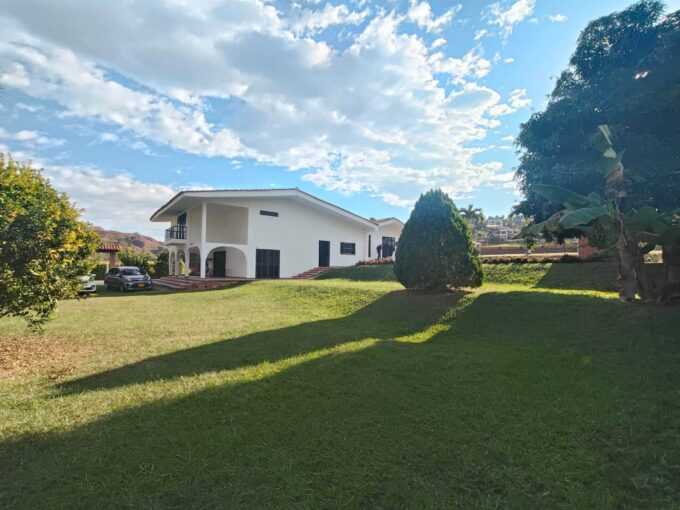LA BUITRERA | ACUARELA | CASA CAMPESTRE